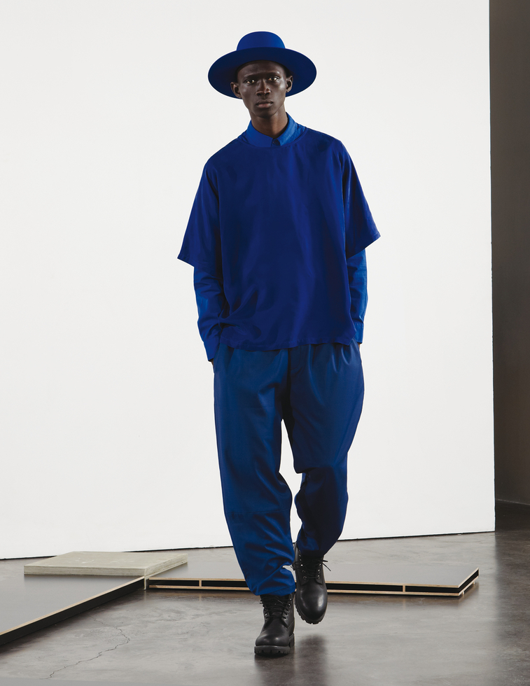 etudes-studio-etudes-v-1052