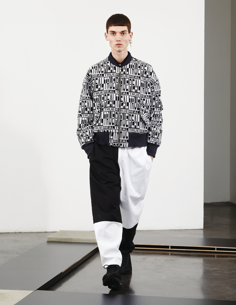 etudes-studio-etudes-v-1061