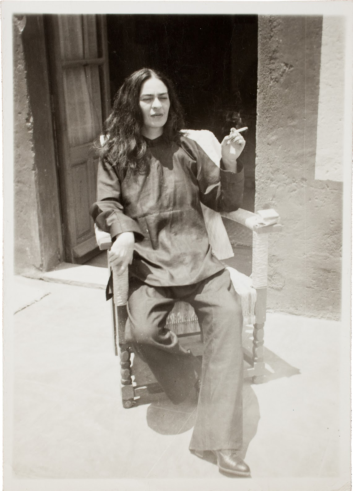 Frida Smoking Post Surgery